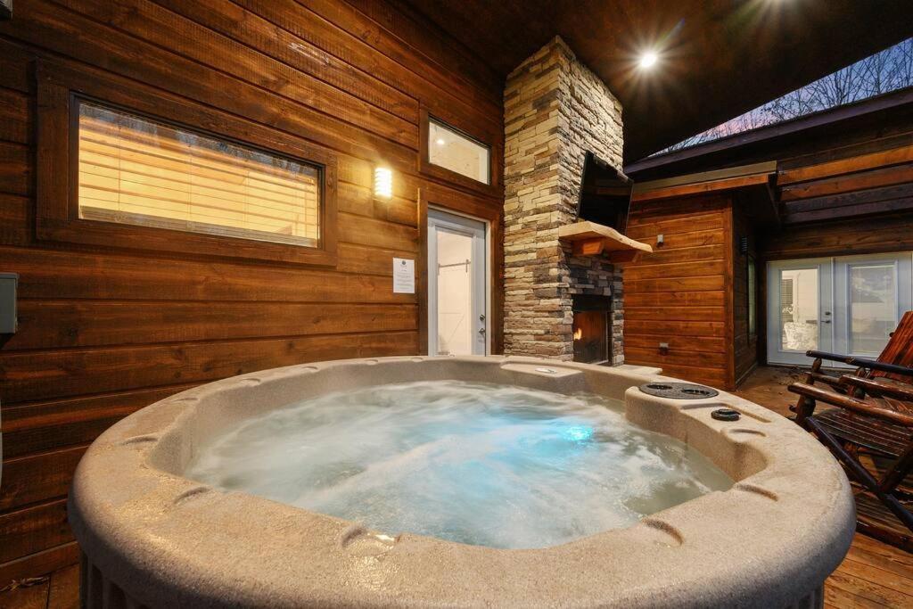 Diamond Cabin W/ Jet Shower & Secluded Back Deck! Broken Bow Kültér fotó